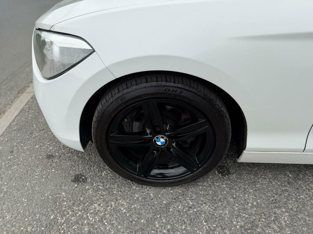 BMW 1 Series 120D Se Silver #28