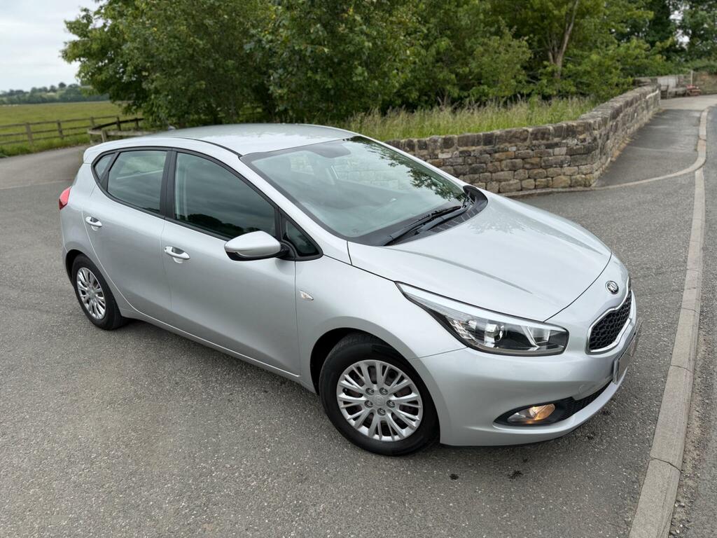 Kia Ceed 1.4 Crdi 1 Euro 5 Silver