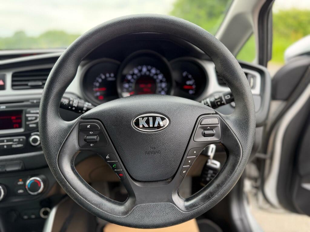 Kia Ceed 1.6 Gdi 4 Tech Hatchback Dct Euro 5 13 Blue #39