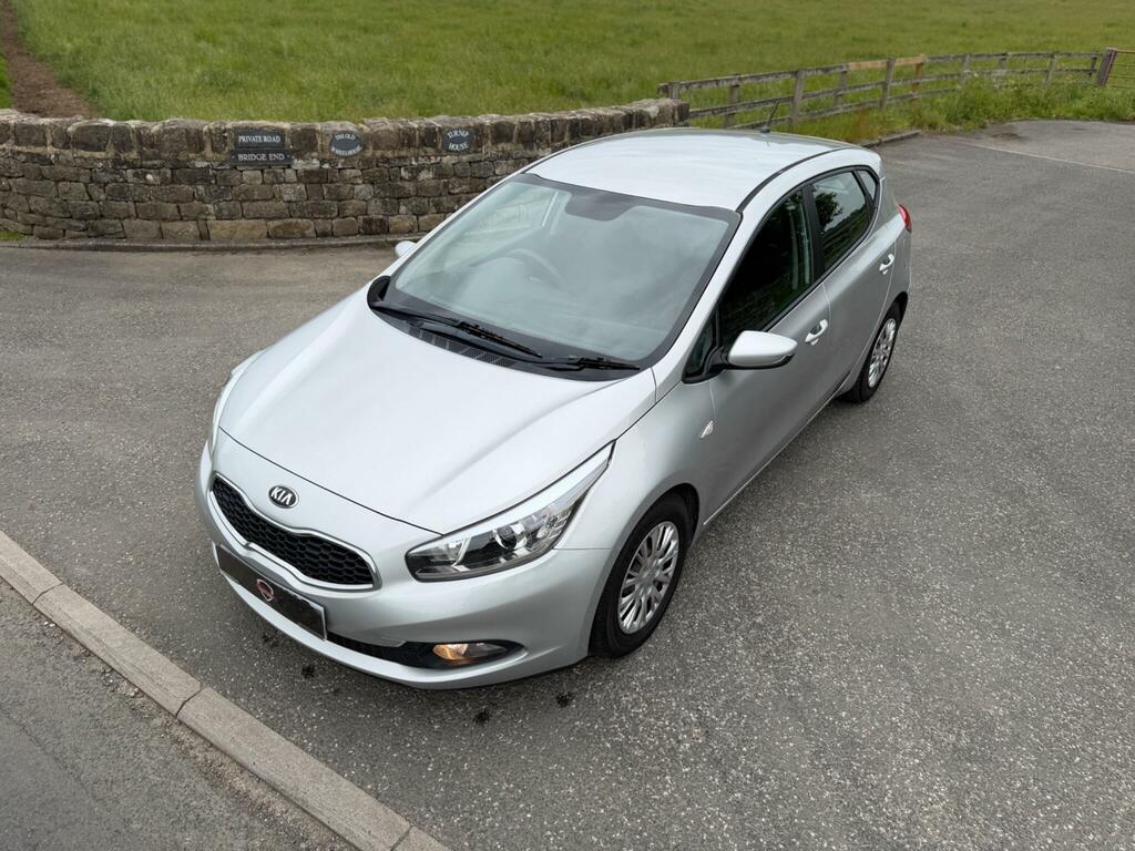Kia Ceed 1.4 Crdi 1 Euro 5 Silver #3