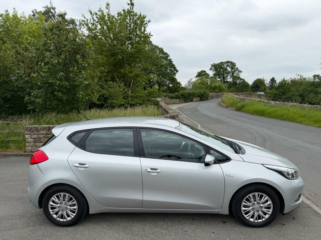 Kia Ceed 1.6 Gdi 4 Tech Hatchback Dct Euro 5 13 Blue #14