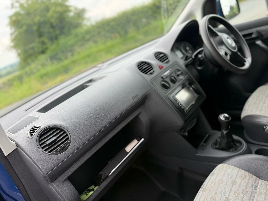 Volkswagen Caddy 1.6 Tdi C20 L1 H1 Red #25