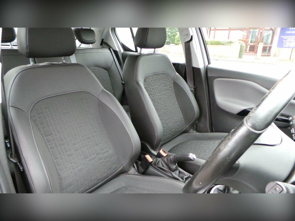 Vauxhall Corsa 1.4 Limited Edition White #11