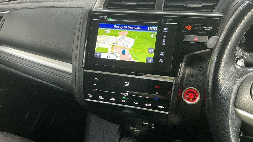 Honda Jazz 1.3 I-vtec Ex Navi Red #2