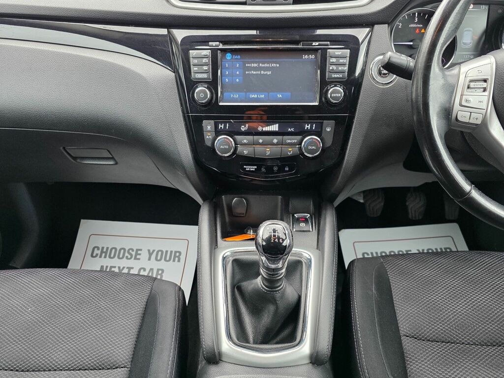 Nissan Qashqai 1.6 Dci N-connecta Suv 2Wd Euro DS17HHO Black #2