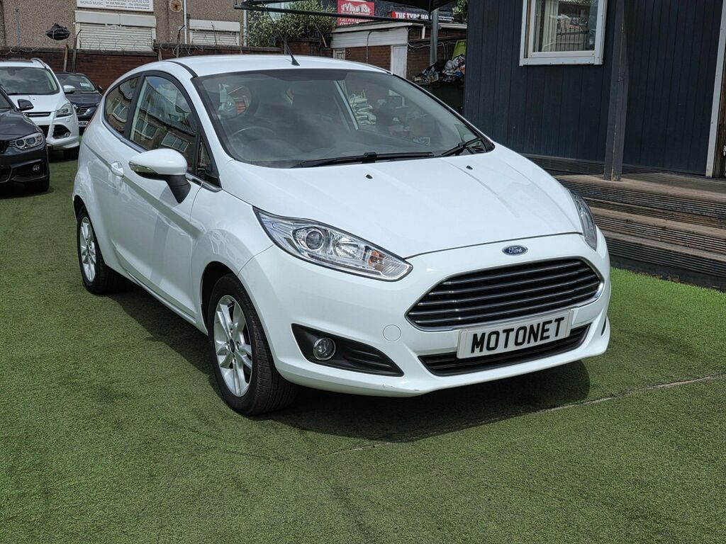 Ford Fiesta 1.0T Ecoboost Zetec Hatchback Eu White