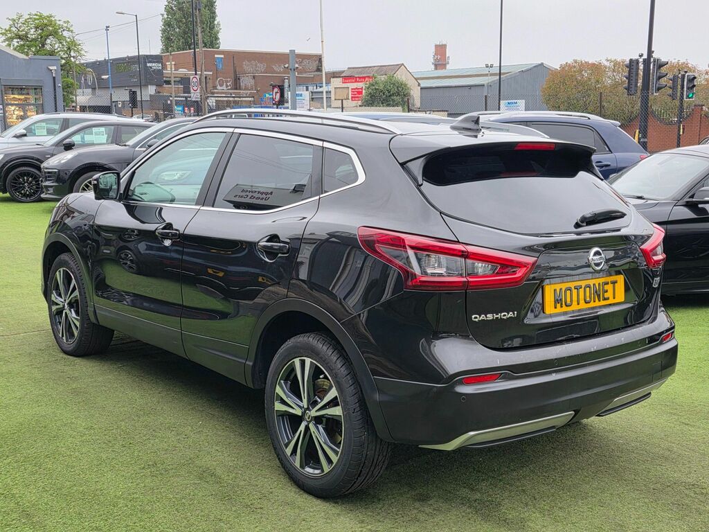 Nissan Qashqai 1.2 Dig-t N-connecta Suv Euro 6 Black #4