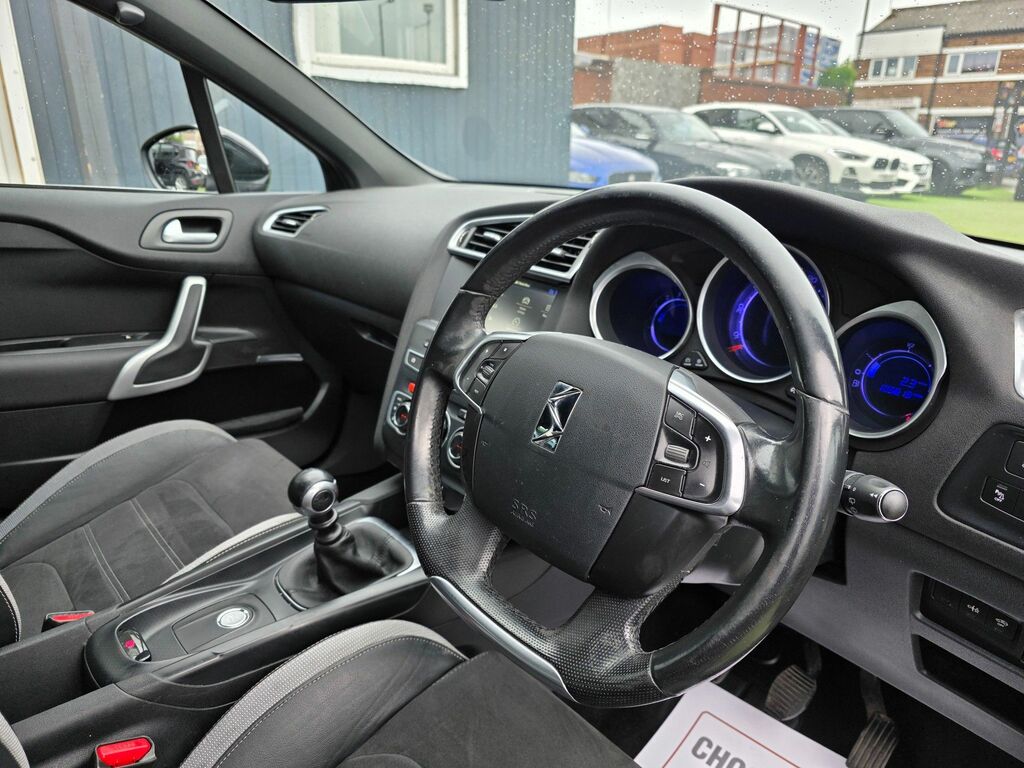 DS DS 4 Crossback Hatchback 1.6 Bluehdi Crossback Eat6 Euro 6 Ss White #16
