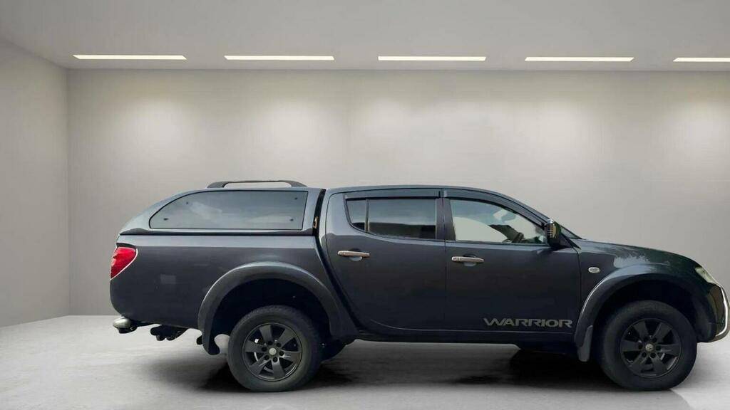 Mitsubishi L200 Pickup 2.5 Di-d Warrior 4Wd Euro 5 Lb 2013 Grey #3