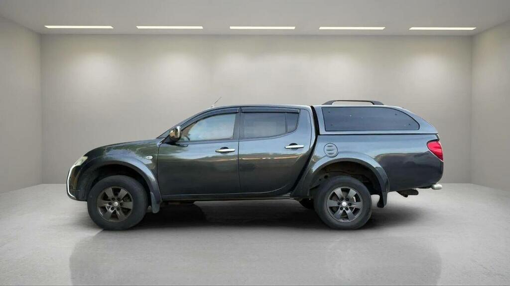 Mitsubishi L200 Pickup 2.5 Di-d Warrior 4Wd Euro 5 Lb 2013 Grey #4