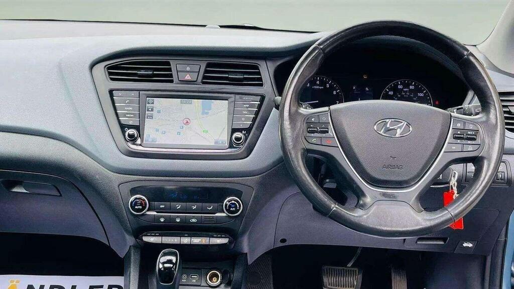 Hyundai I20 Hatchback 1.4 Premium Se Nav Euro 6 2016 Blue #5