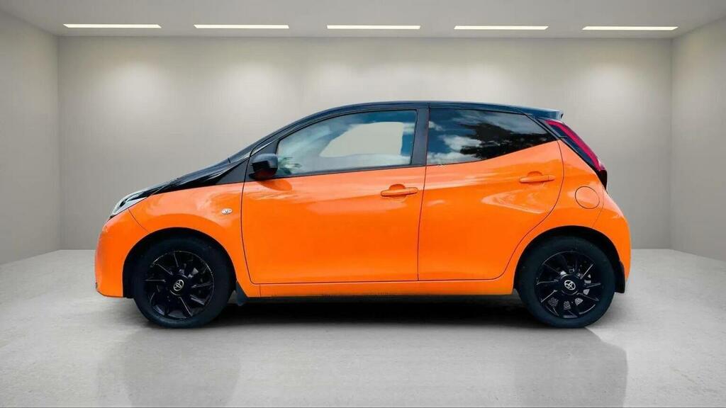 Toyota Aygo Hatchback 1.0 Vvt-i X-cite X-shift Euro 6 201 EX69YRS Orange #5