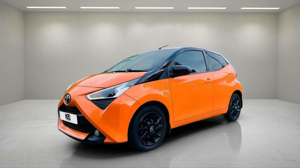 Toyota Aygo Hatchback 1.0 Vvt-i X-cite X-shift Euro 6 201 EX69YRS Orange #2