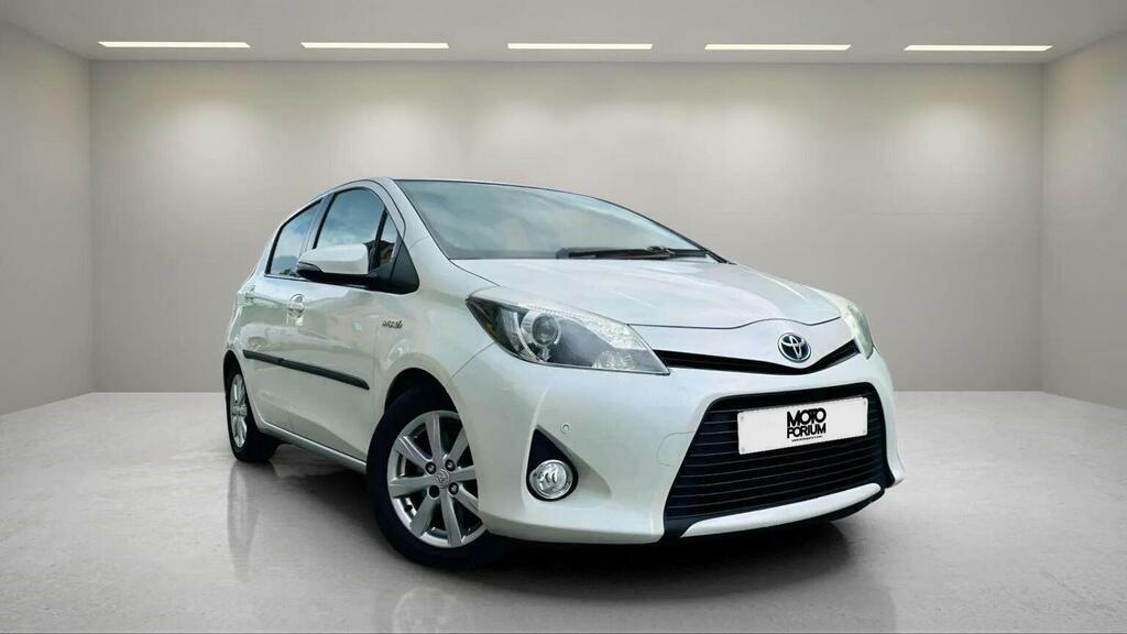 Toyota Yaris 1.5 Vvt-h Icon Plus Cvt Euro 5 White
