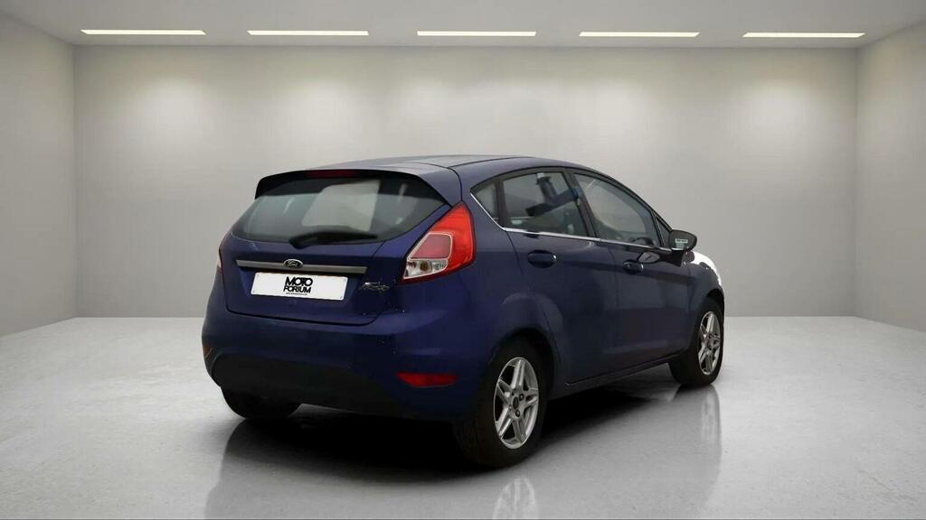 Ford Fiesta Hatchback White #10