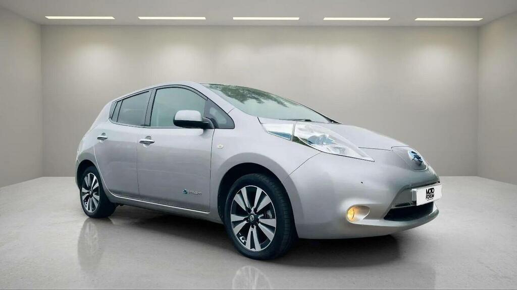 Nissan Leaf Hatchback 24Kwh Tekna 201565 Silver #5