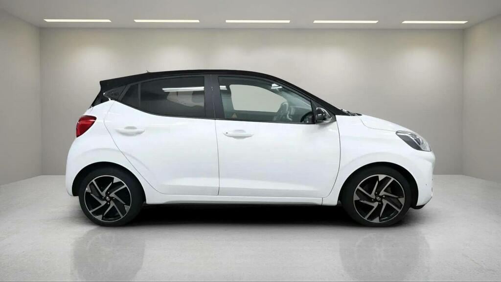 Hyundai I10 1.0 Premium Euro 6 Ss White #3