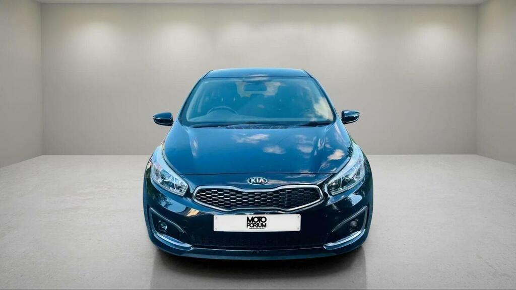 Kia Ceed 1.6 Crdi 2 Dct Euro 6 Ss Black #3