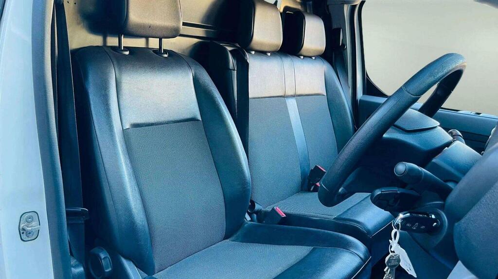 Vauxhall Vivaro 3100 2.0D 120Ps Elite H1 Van Brown #14