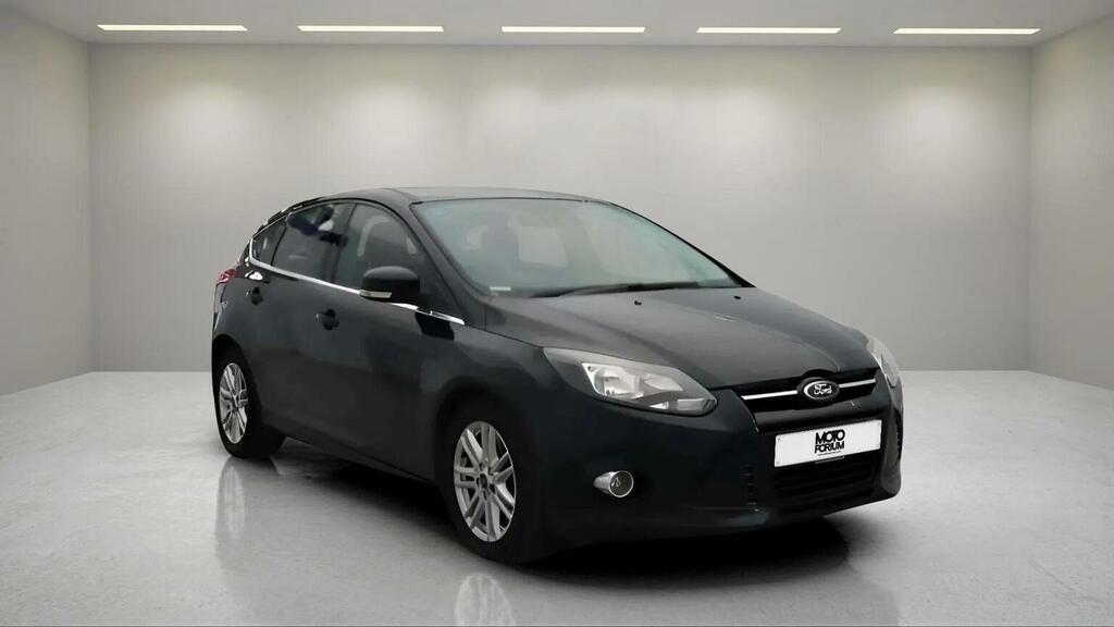 Ford Focus 1L Titanium Black #2