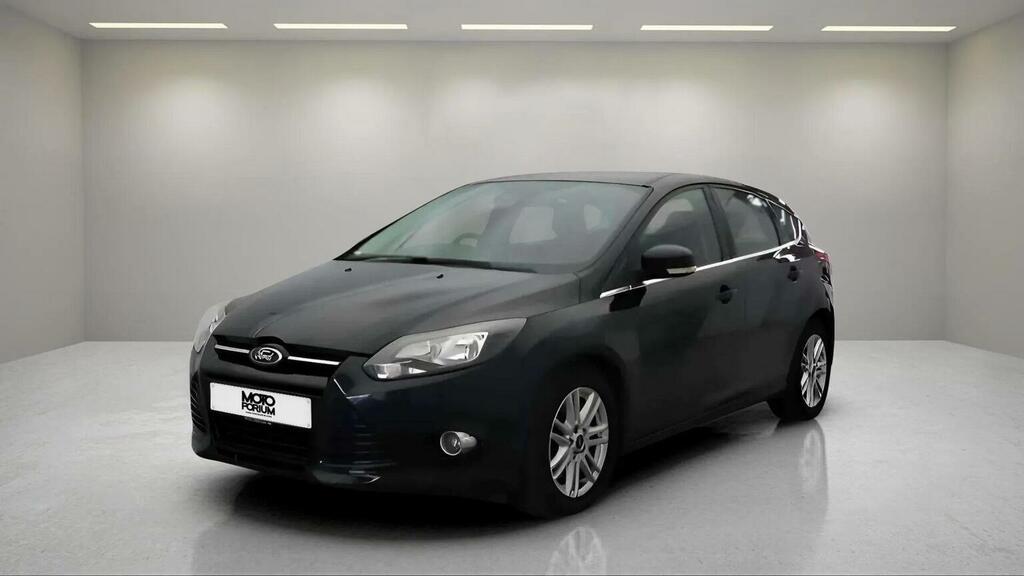 Ford Focus 1L Titanium Black #3
