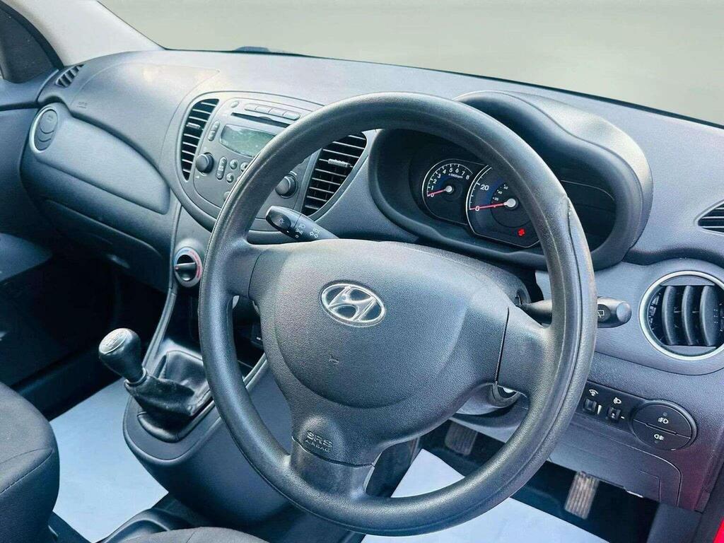 Hyundai I10 Active White #8