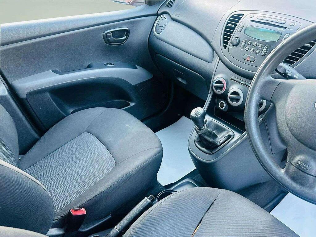 Hyundai I10 Active White #9