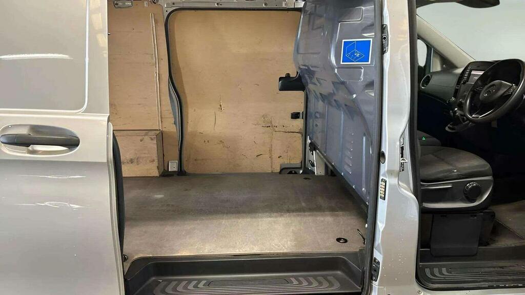 Mercedes-Benz Vito 2.1L Select Grey #8