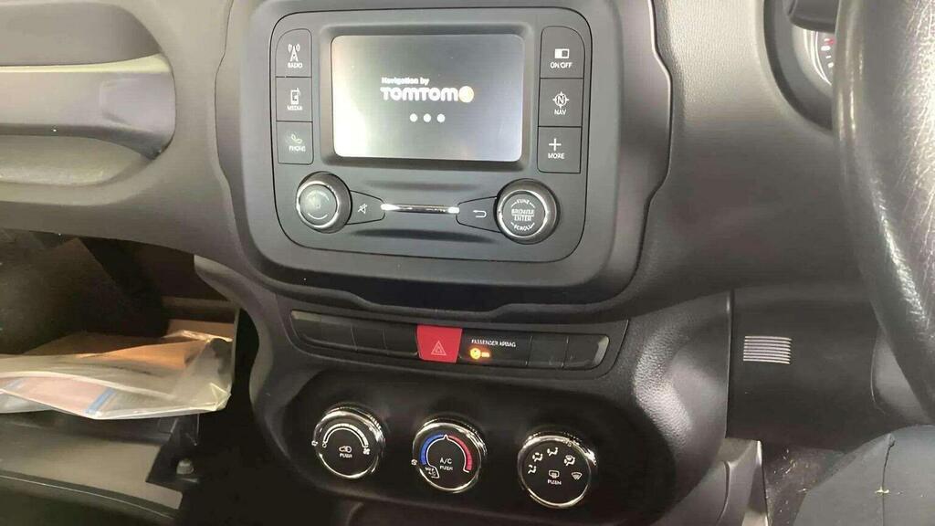 Jeep Renegade 1.6 M-jet Longitude 118 Bhp Red #7