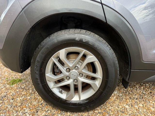 Hyundai Tucson Suv Grey #19