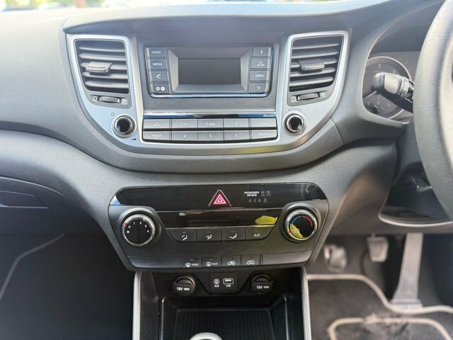 Hyundai Tucson Suv Grey #34