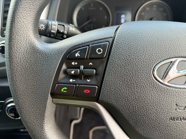 Hyundai Tucson Suv Grey #30