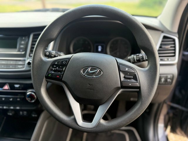 Hyundai Tucson Suv Grey #28