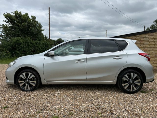 Nissan Pulsar Hatchback Blue #7
