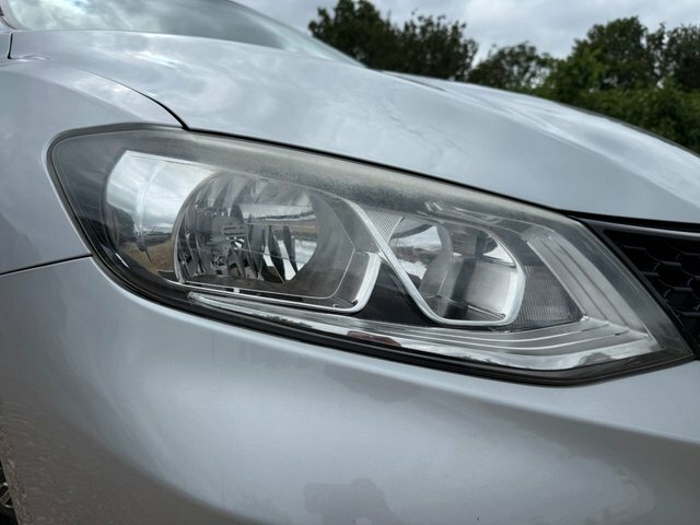 Nissan Pulsar N-connecta Silver #2