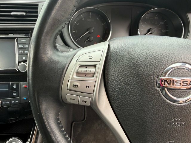 Nissan Pulsar Hatchback Blue #20