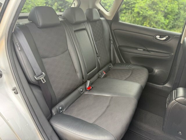 Nissan Pulsar Hatchback Blue #35