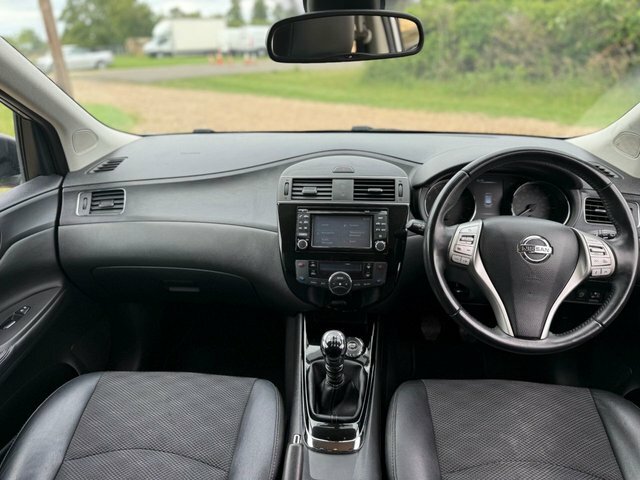 Nissan Pulsar Hatchback Blue #27
