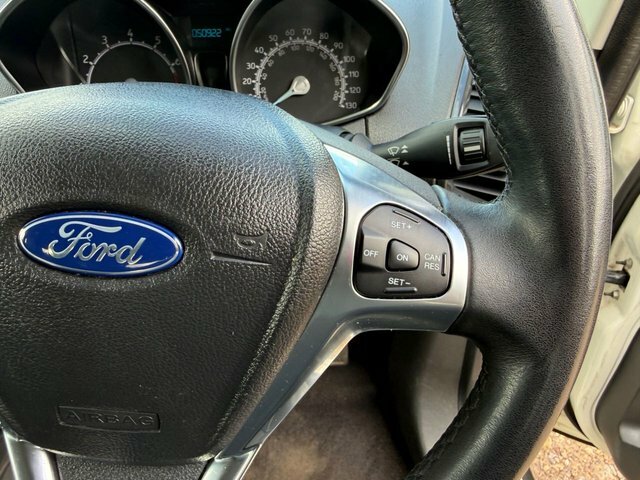 Ford Ecosport Titanium Black #21