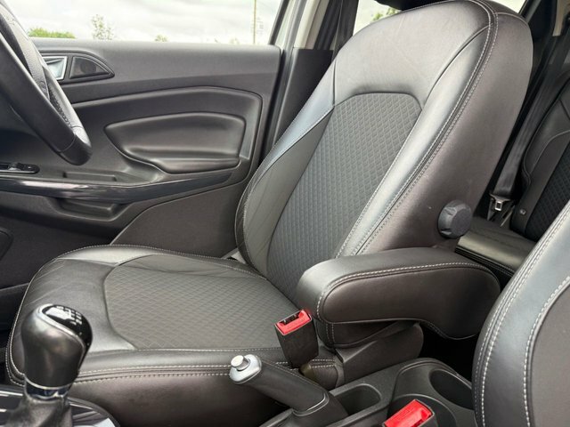 Ford Ecosport Titanium Black #31