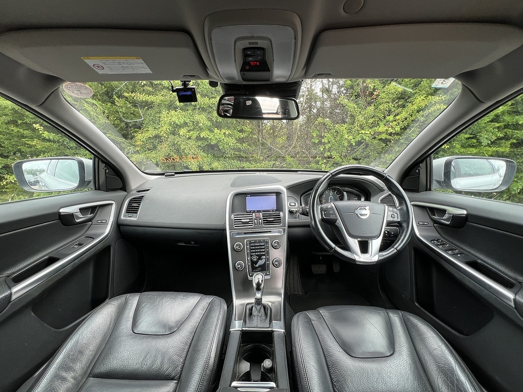 Volvo XC60 T5 Se Lux Nav Silver #2