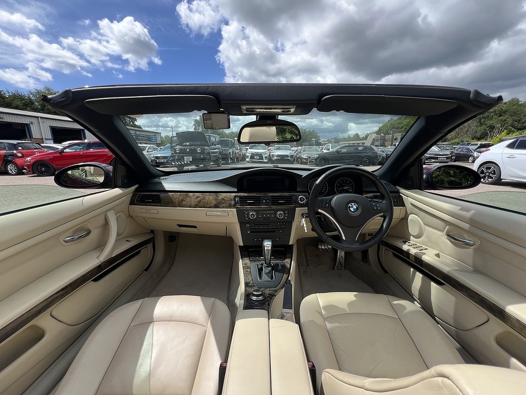 BMW 3 Series 335I Se Highline  #2