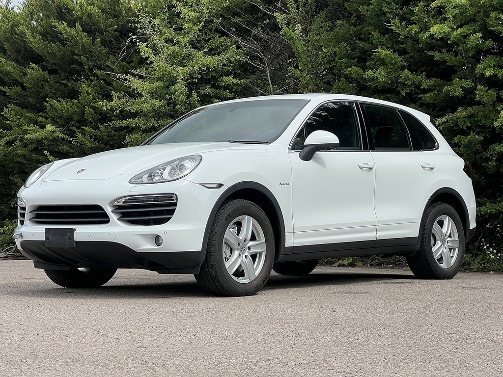Porsche Cayenne S Hybrid White #3