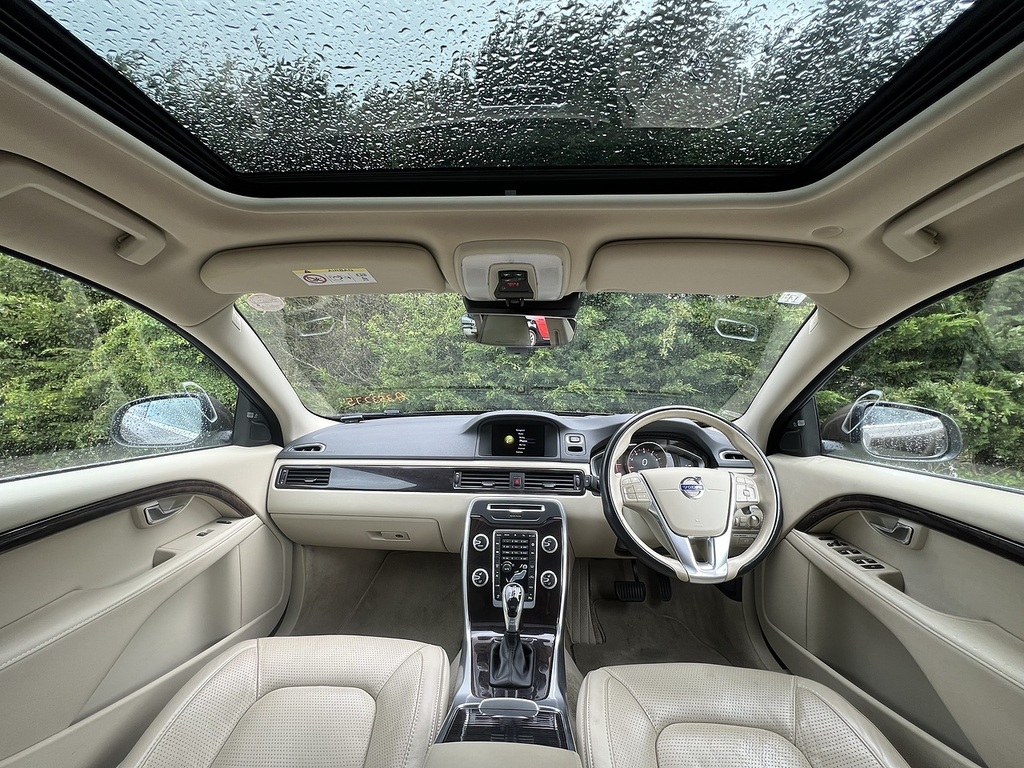 Volvo V70 T5 Se Lux #2