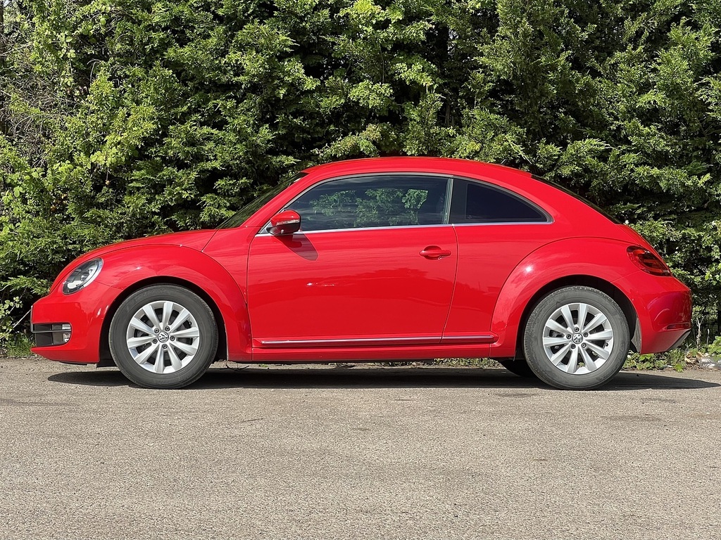 Volkswagen Beetle Design Tsi Dsg Red #5