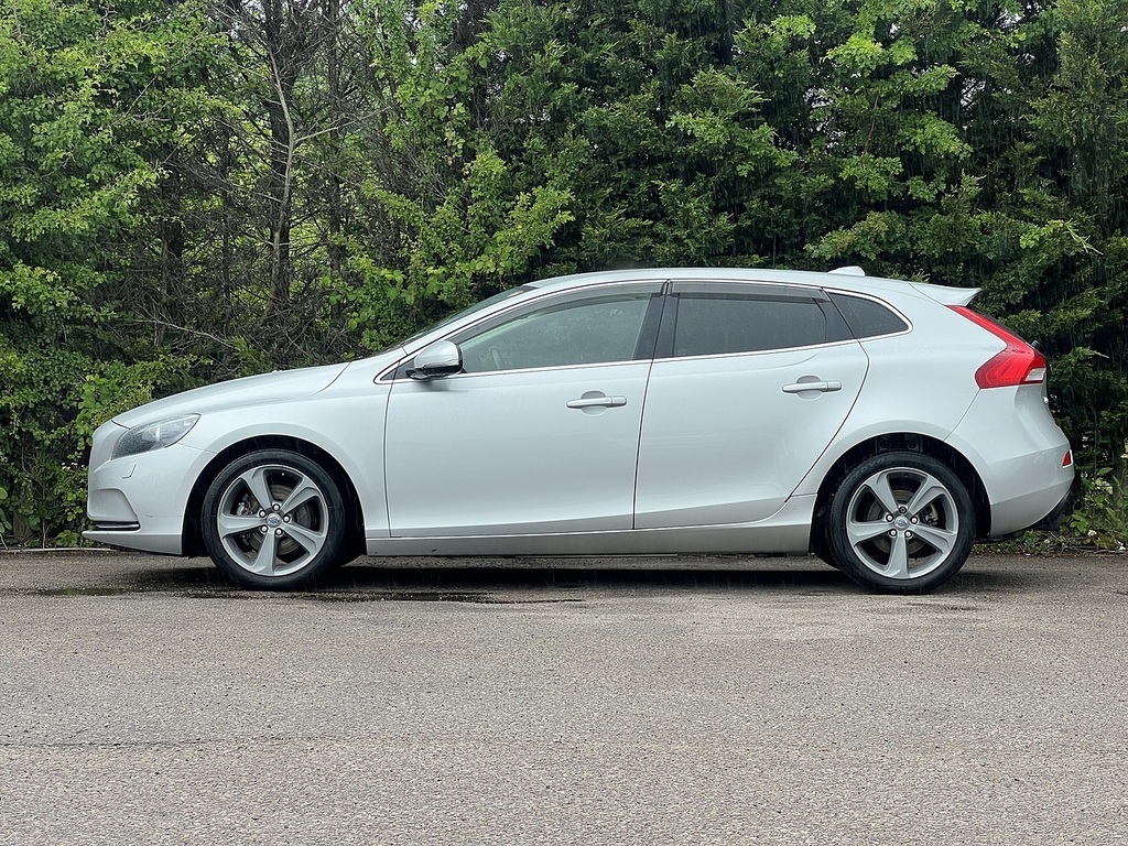 Volvo V40 T4 Se Nav Silver #5