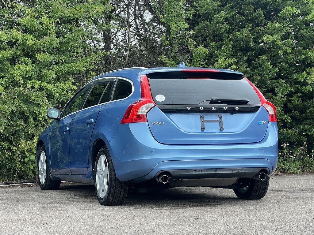 Volvo V60 T4 Se Lux Nav Blue #6