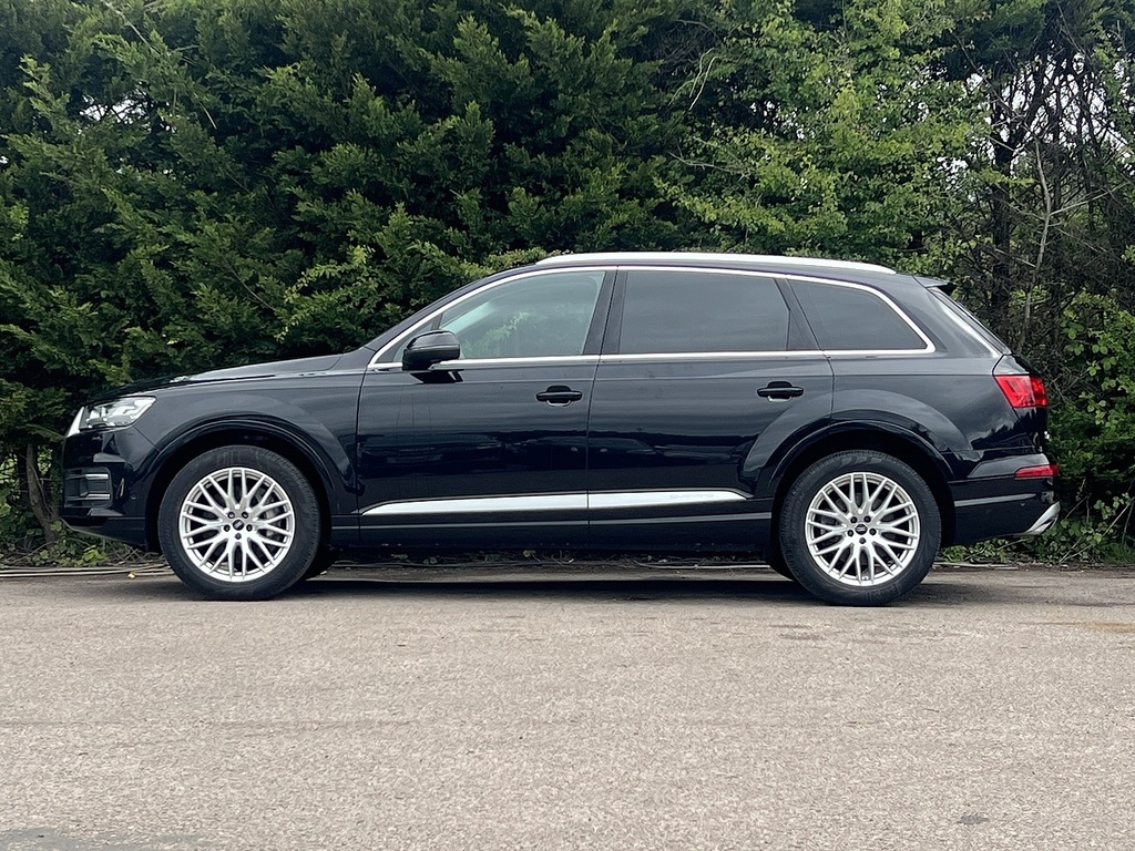 Audi Q7 Tfsi Quattro  Black #5