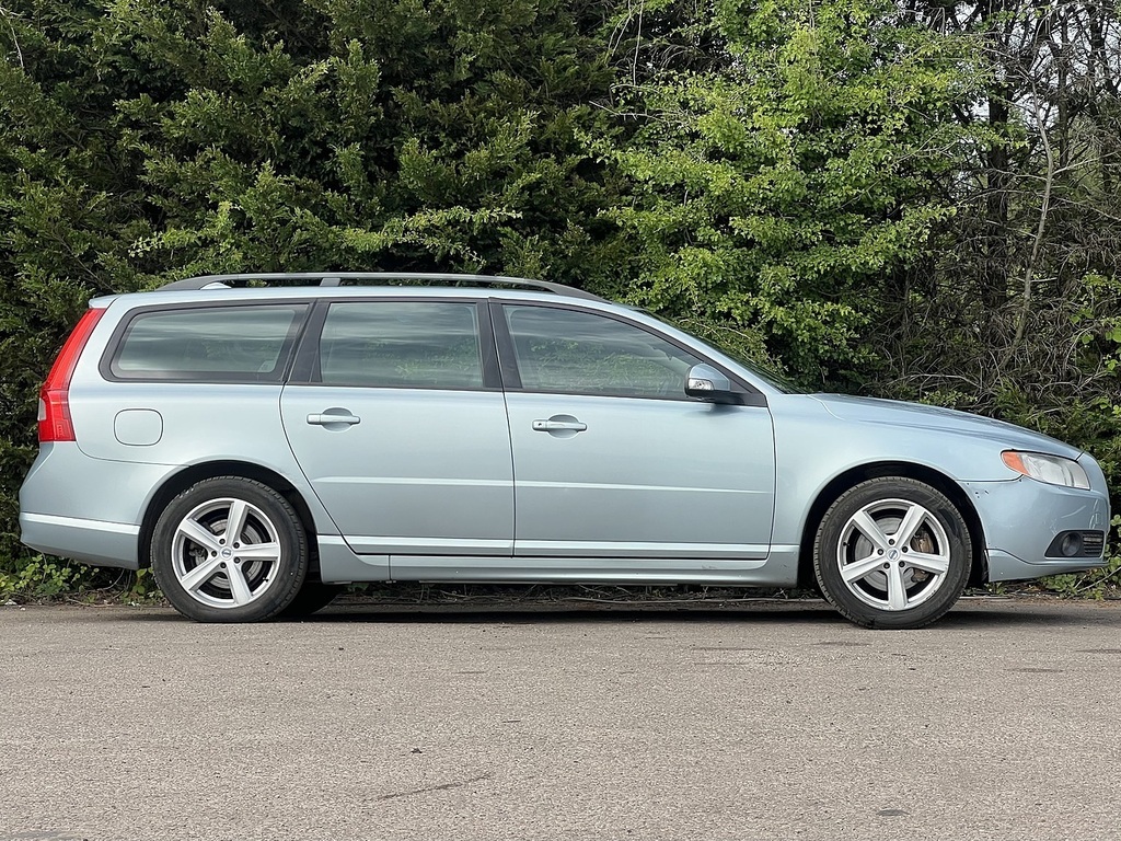 Volvo V70 2.0D Se Blue #7