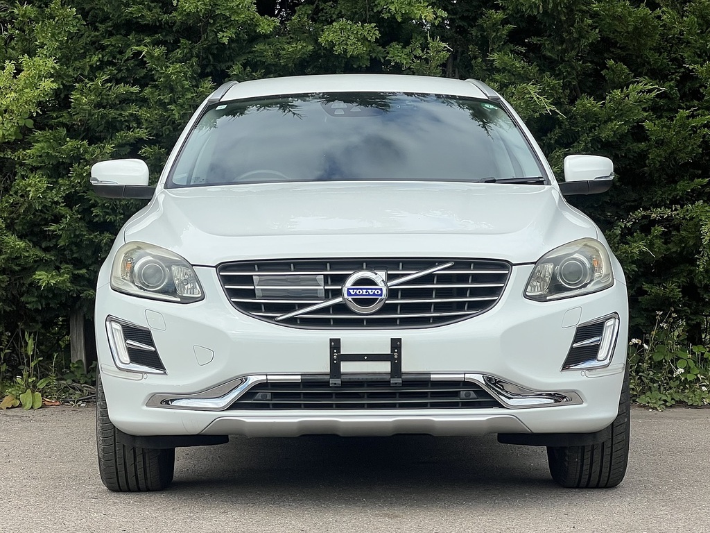 Volvo XC60 T5 Se Lux Nav White #4